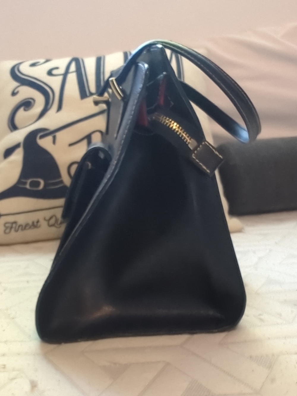 Authentic Dooney & Bourke Black Saffiano Leather Tote Bag 🛍️ - 😎 Cute! - Picture 5 of 11
